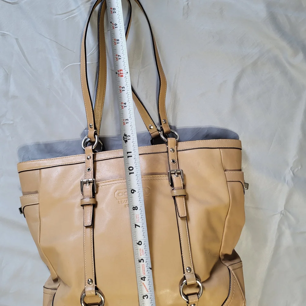 Coach Leather Shoulder Bag in Taupe - Picture 5 of 9